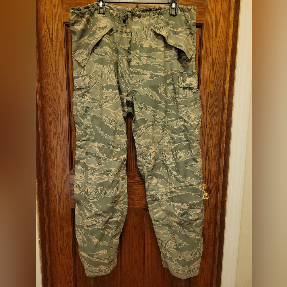 Men's Unbranded Waterproof Overpants Camo Size 36 X 29